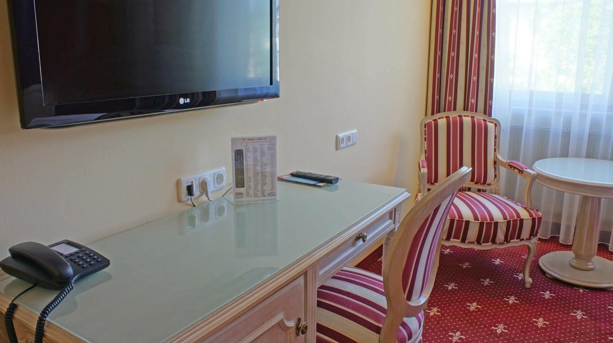 Dormero Hotel Бургхаузен Екстериор снимка