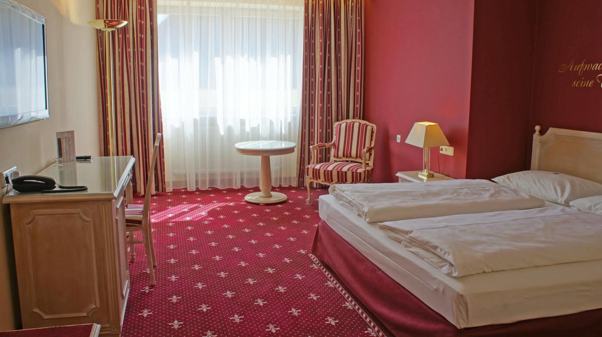 Dormero Hotel Бургхаузен Екстериор снимка